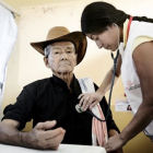 A man in Latin America is tested for Chagas disease by an MSF doctor
