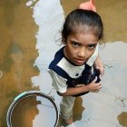 Pakistan flood child