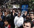 Los científicos protestaron frente al edificio de Conicyt