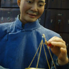 A Chinese traditional medicine practitioner