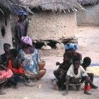 Mothers and young children in Mali