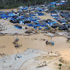 Campamento minero ilegal en Madre de Dios