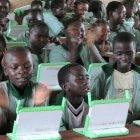 Schoolchildren use XO laptops in Nigeria