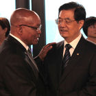 President Jacob Zuma of South Africa with President Hu Jintao of China