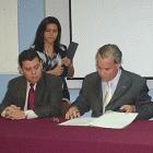 At the meeting, SENACYT and the National Council of Journalism signed an agreement to support science journalism in Panama