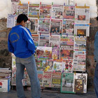 Puesto de diarios en Cusco, Perú 