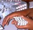 Picture of hands sorting pills