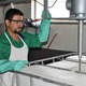 Trabajador de empresa costarricense Trabajador de empresa costarricense